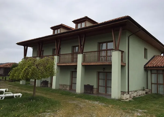 公寓 帕拉奇奥布埃诺公寓 *